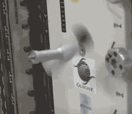 Dzhanibekov effect in space